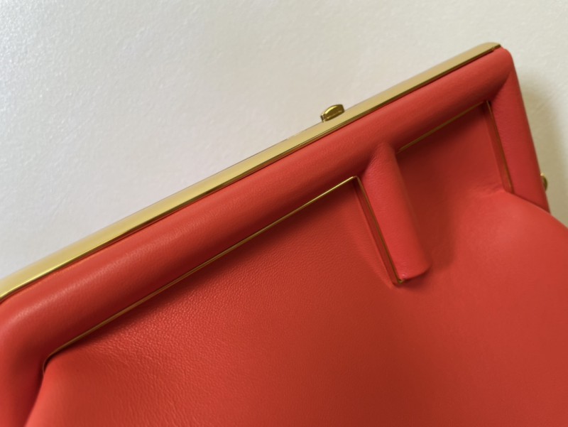 Fendi 136 2