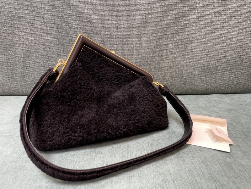Fendi 151 2