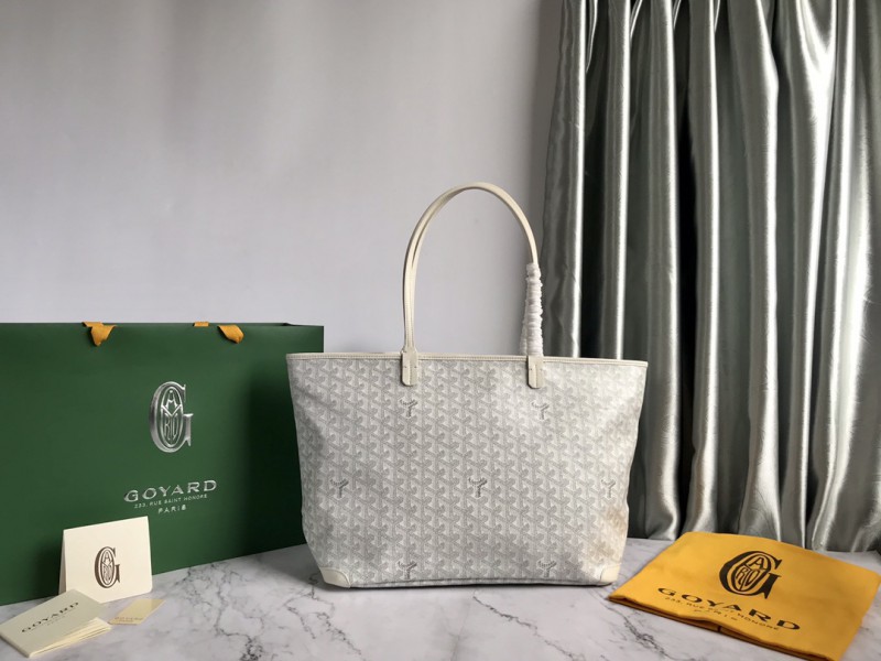 Goyard 104 2