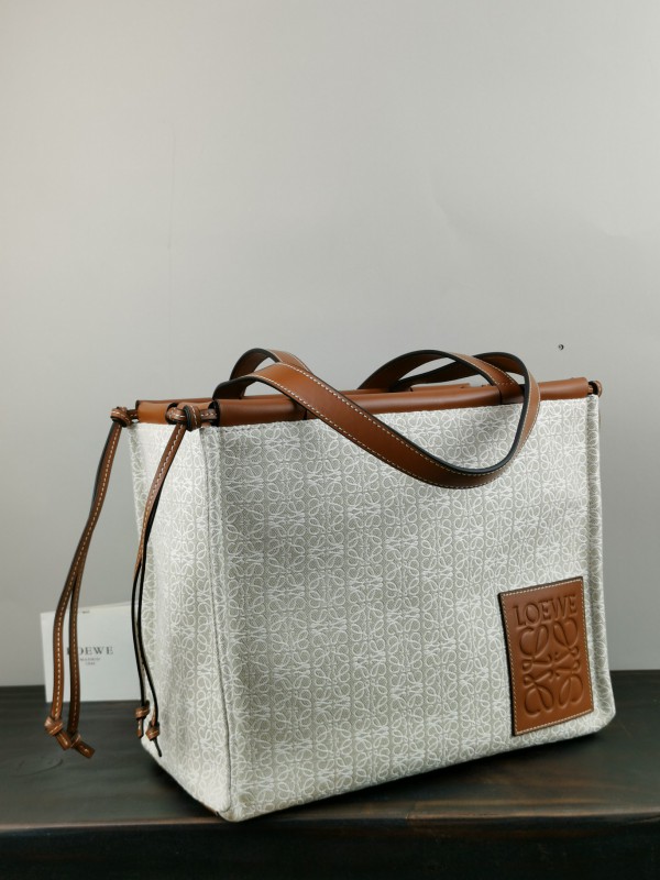 Loewe 046 2