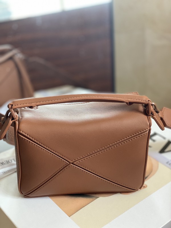 Loewe 085 2