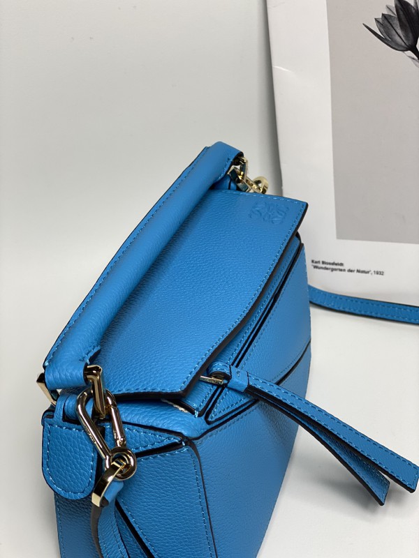 Loewe 099 2
