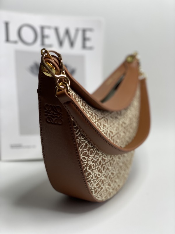Loewe 103 2