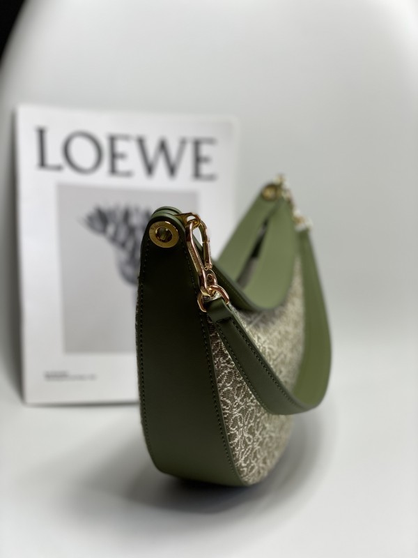 Loewe 104 2