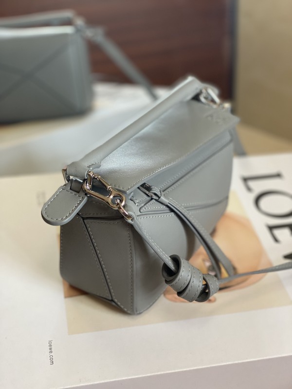 Loewe 121 2