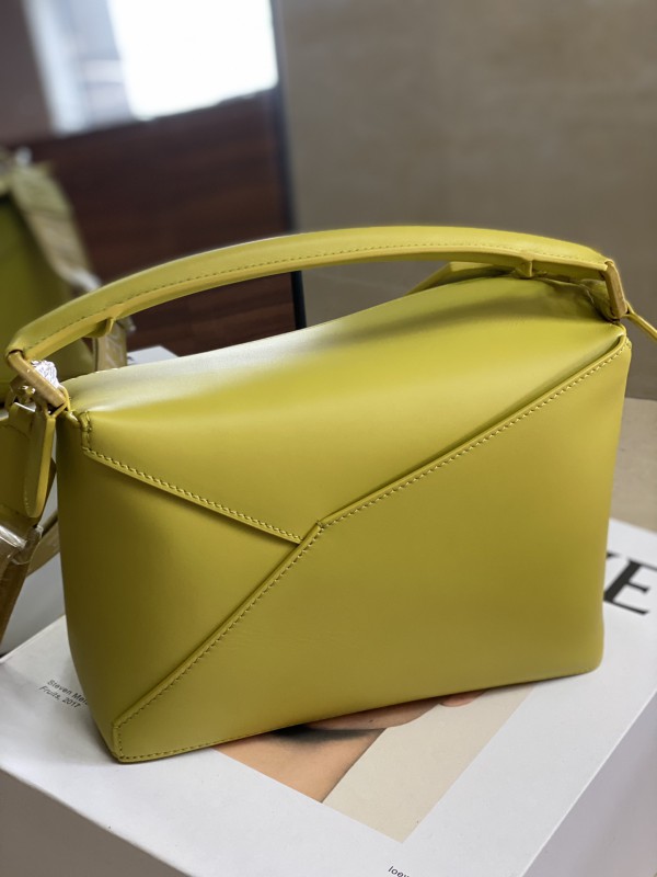Loewe 129 2