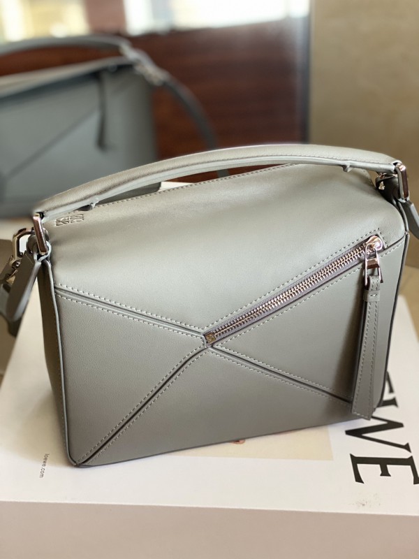 Loewe 136 2