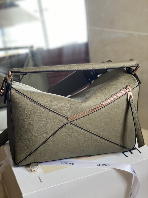 Loewe 151 2