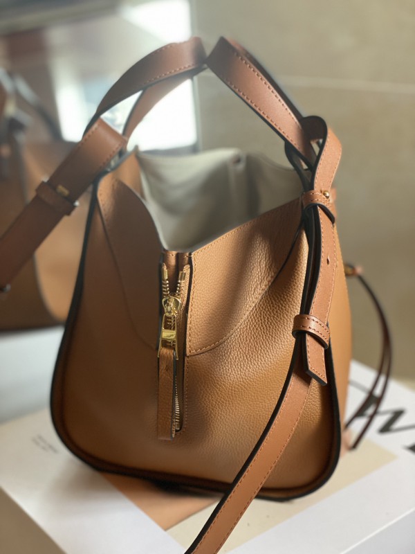 Loewe 153 2