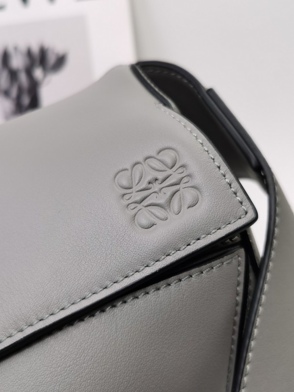 Loewe 158 2