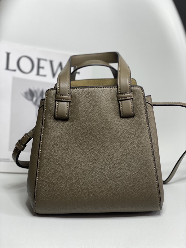 Loewe 180 2