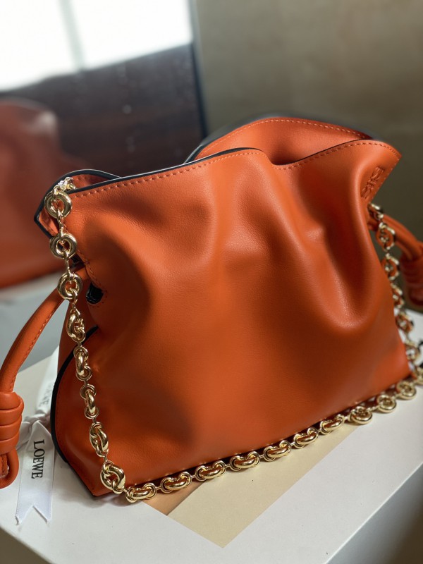 Loewe 196 2