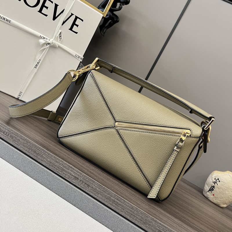 Loewe 204 2