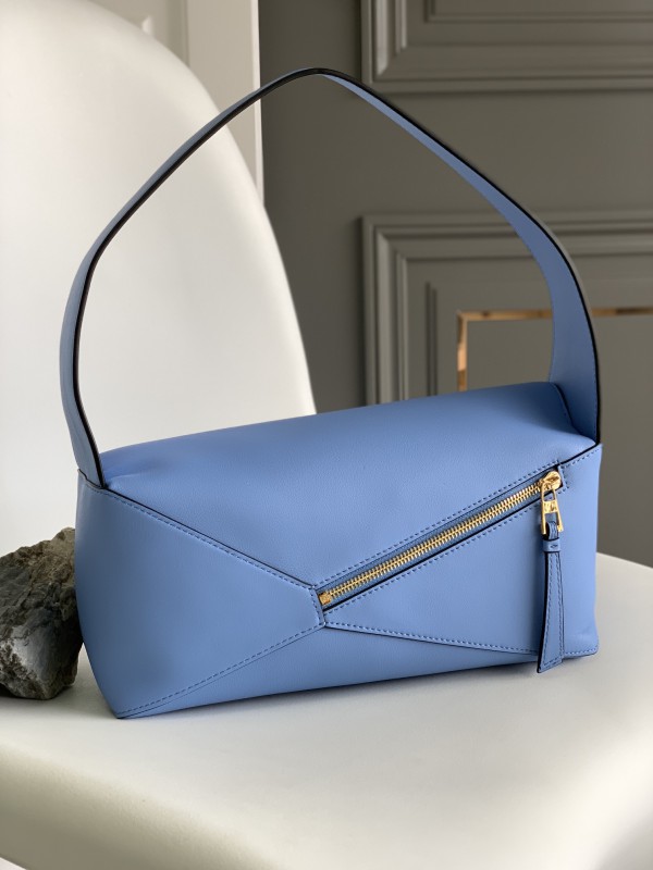 Loewe 211 2