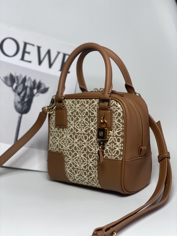 Loewe 221 2