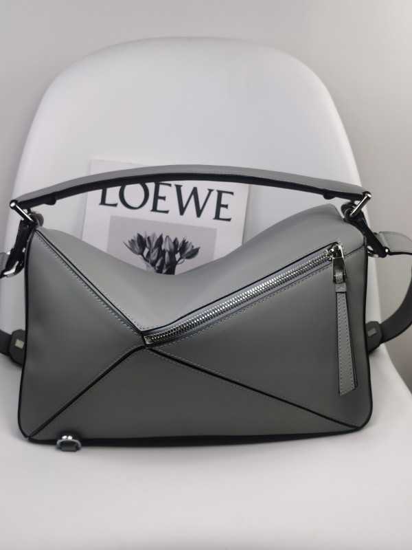 Loewe 241 2