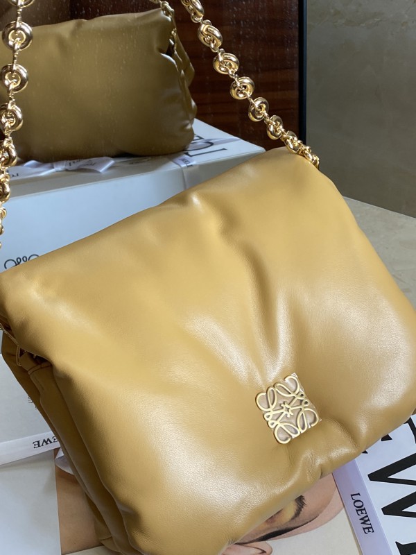 Loewe 244 2