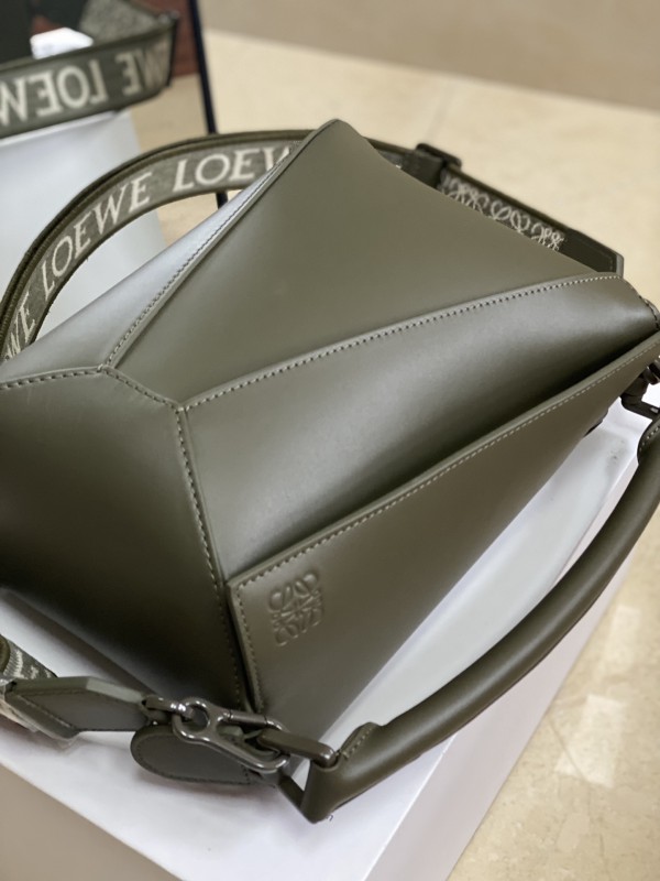 Loewe 250 2