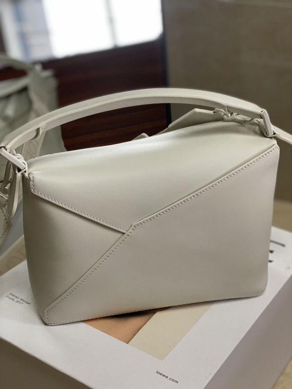 Loewe 270 2
