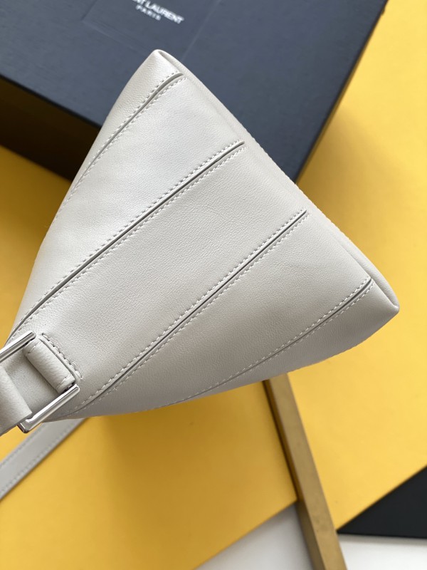 YSL 149 2