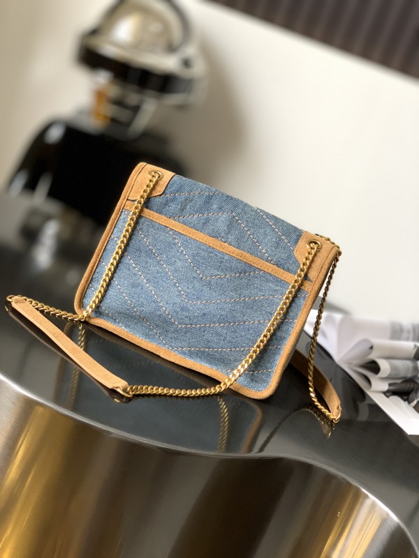 YSL 152 2