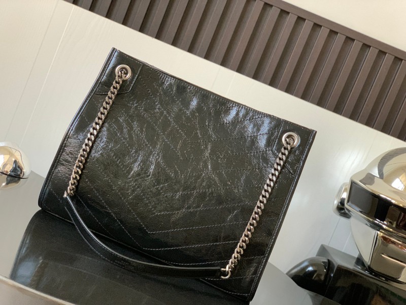 YSL 449 2