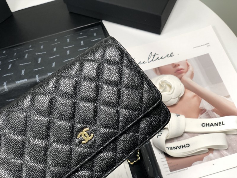 Chanel 004 2