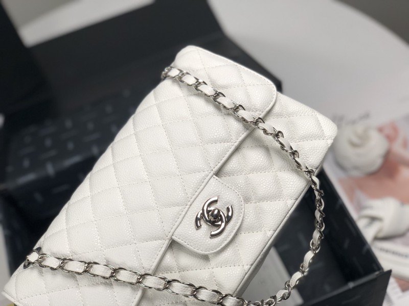 Chanel 104 2