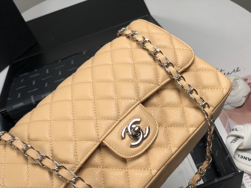 Chanel 122 2
