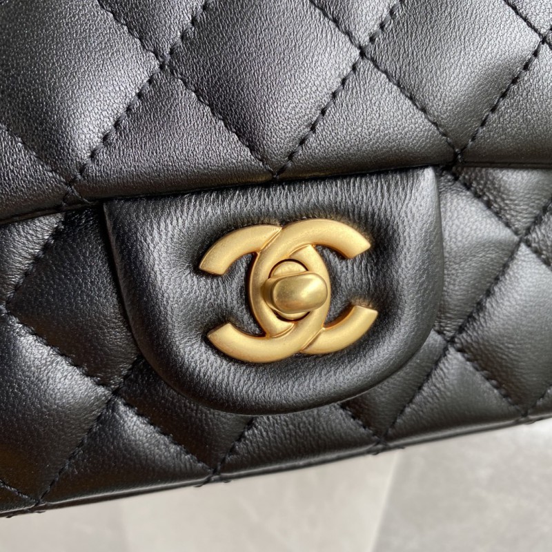 Chanel 221 2