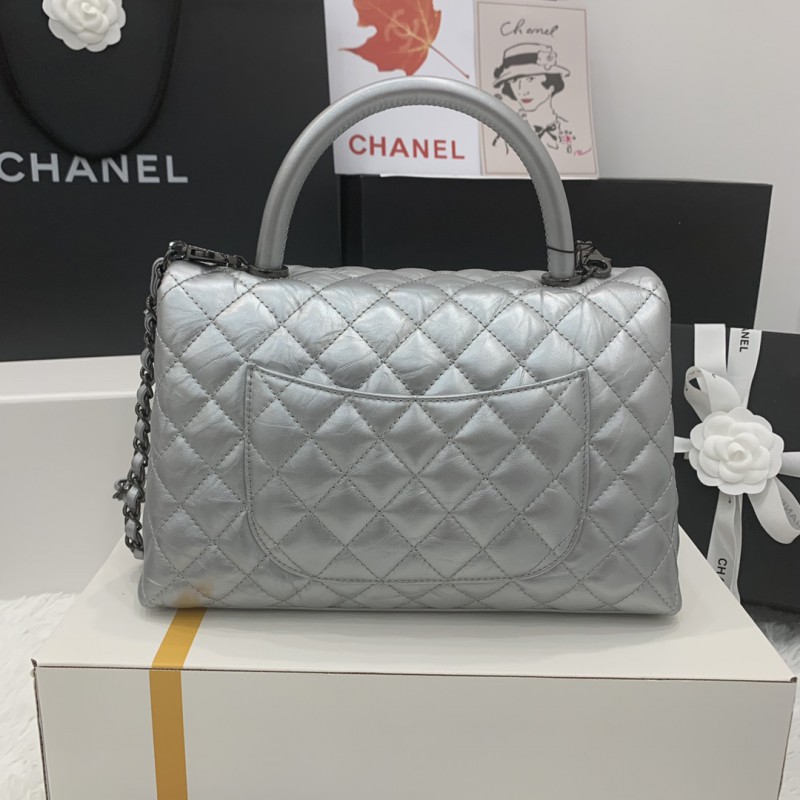 Chanel 260 2