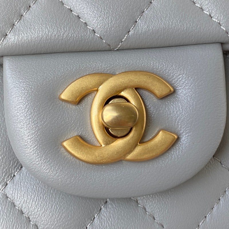 Chanel 369 2