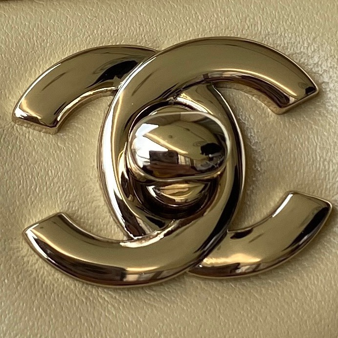 Chanel 377 2