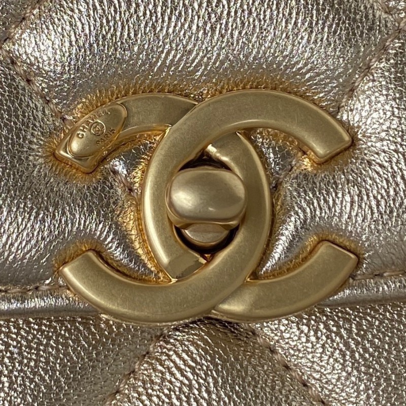 Chanel 581 2