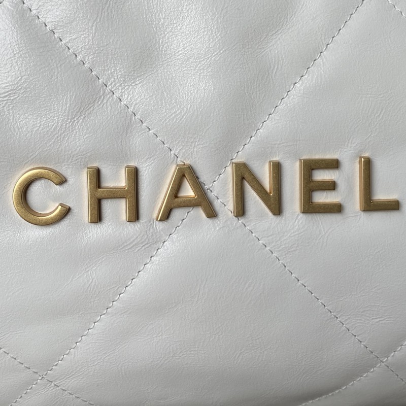 Chanel 586 2