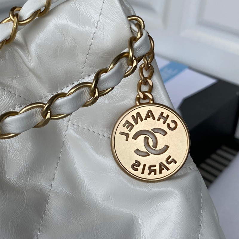 Chanel 588 2