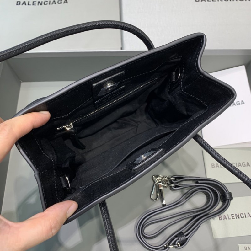 Balenciaga 093 3