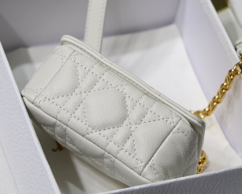 Dior 056 3