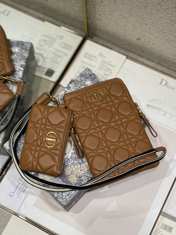 Dior 061 2