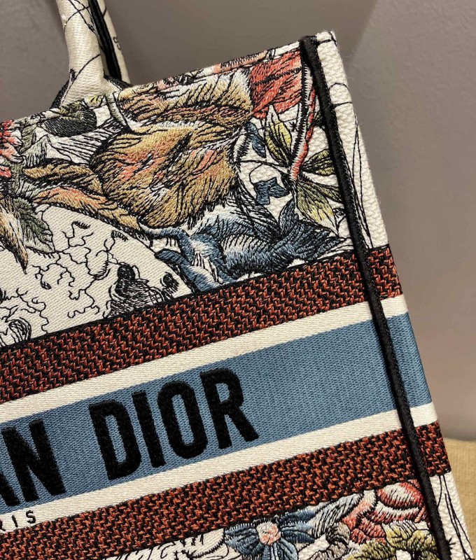 Dior 064 2