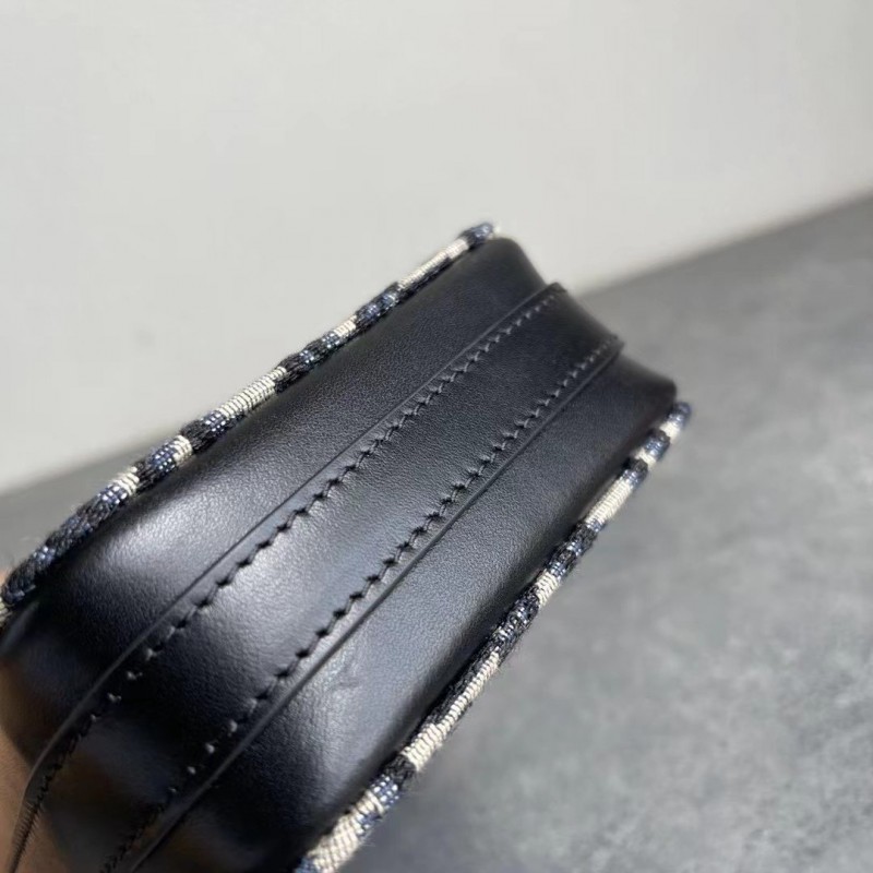Dior 135 3