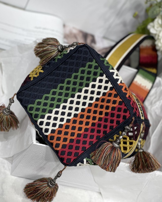 Dior 137 3