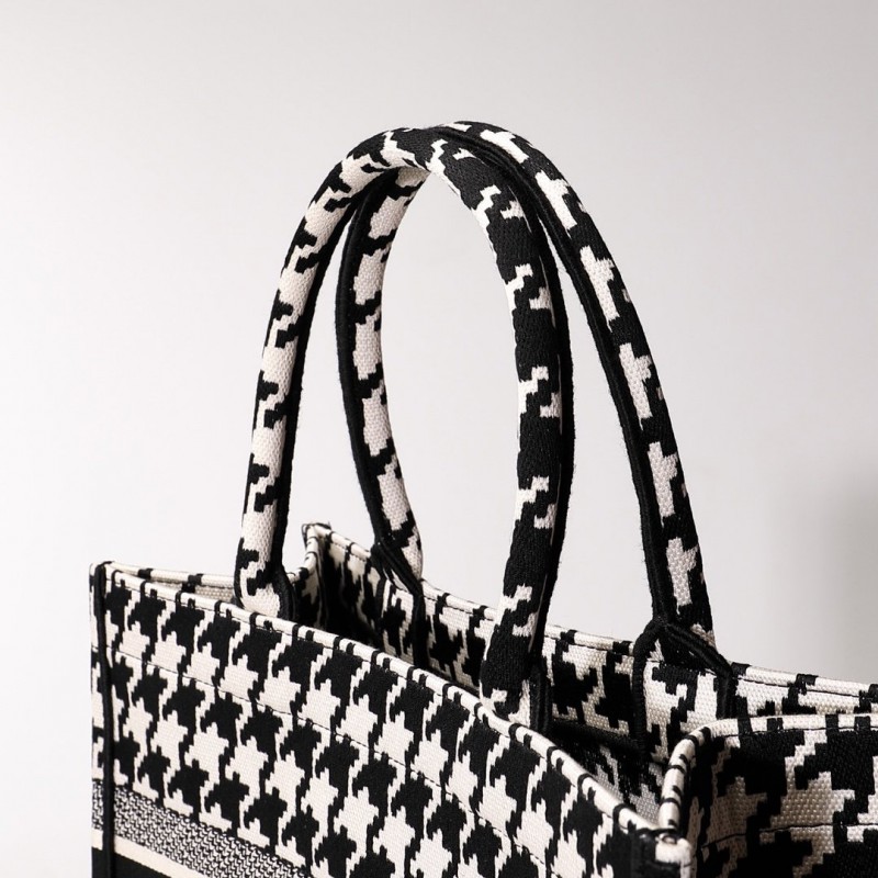 Dior 184 3