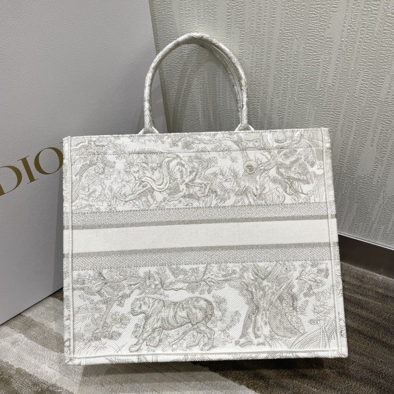 Dior 210 3
