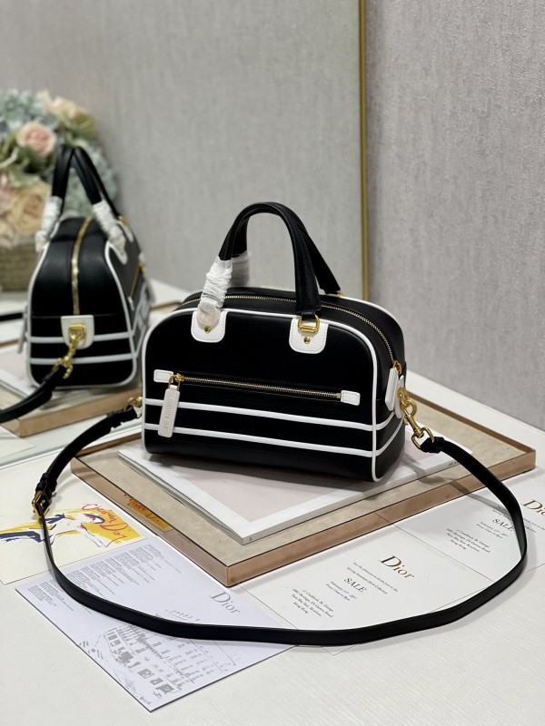 Dior 244 3