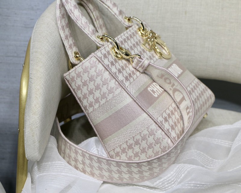 Dior 270 3