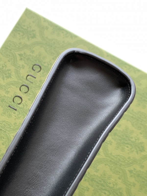 Gucci 049 3