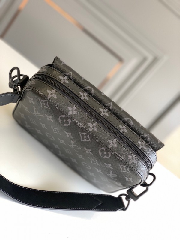 LV 099 3
