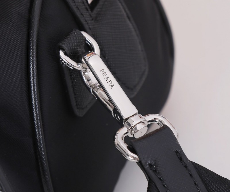 Prada 006 3