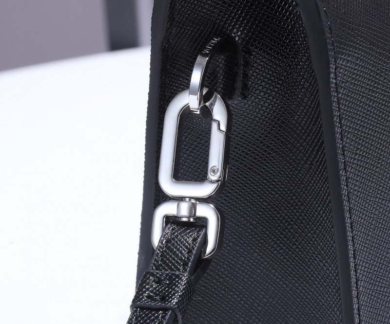 Prada 007 3